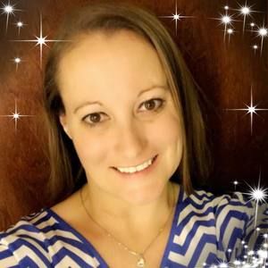 Meet your Posher, Adrienne